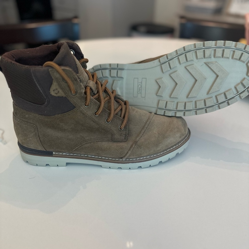 Toms Ashland Waterproof Men’s Boots Size 11.5 Lightly Used